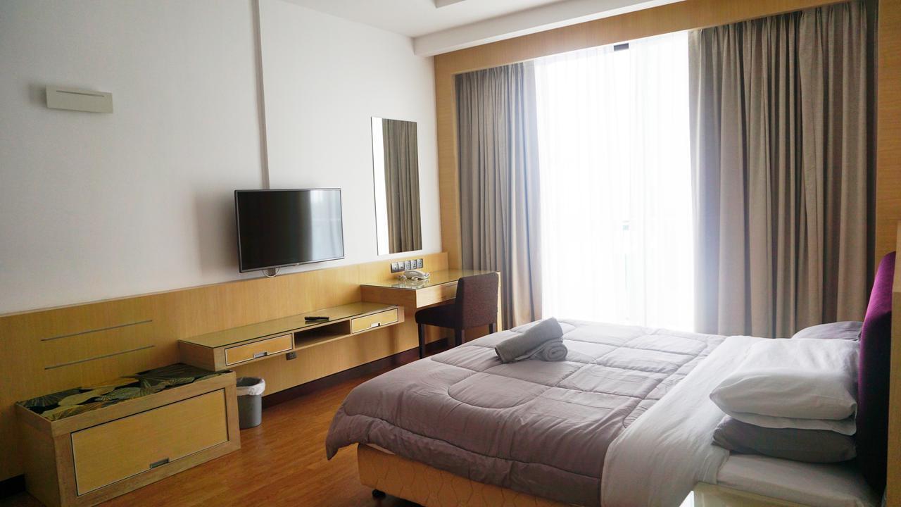 Bernard Holiday Home @ Imperial Suites Kuching Exterior foto